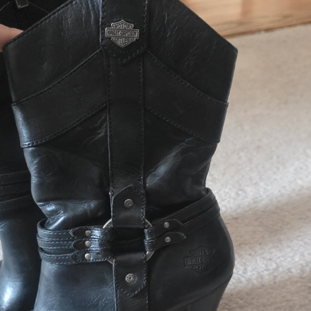 Harley-Davidson Black Heeled Boots - Picture 4 of 4
